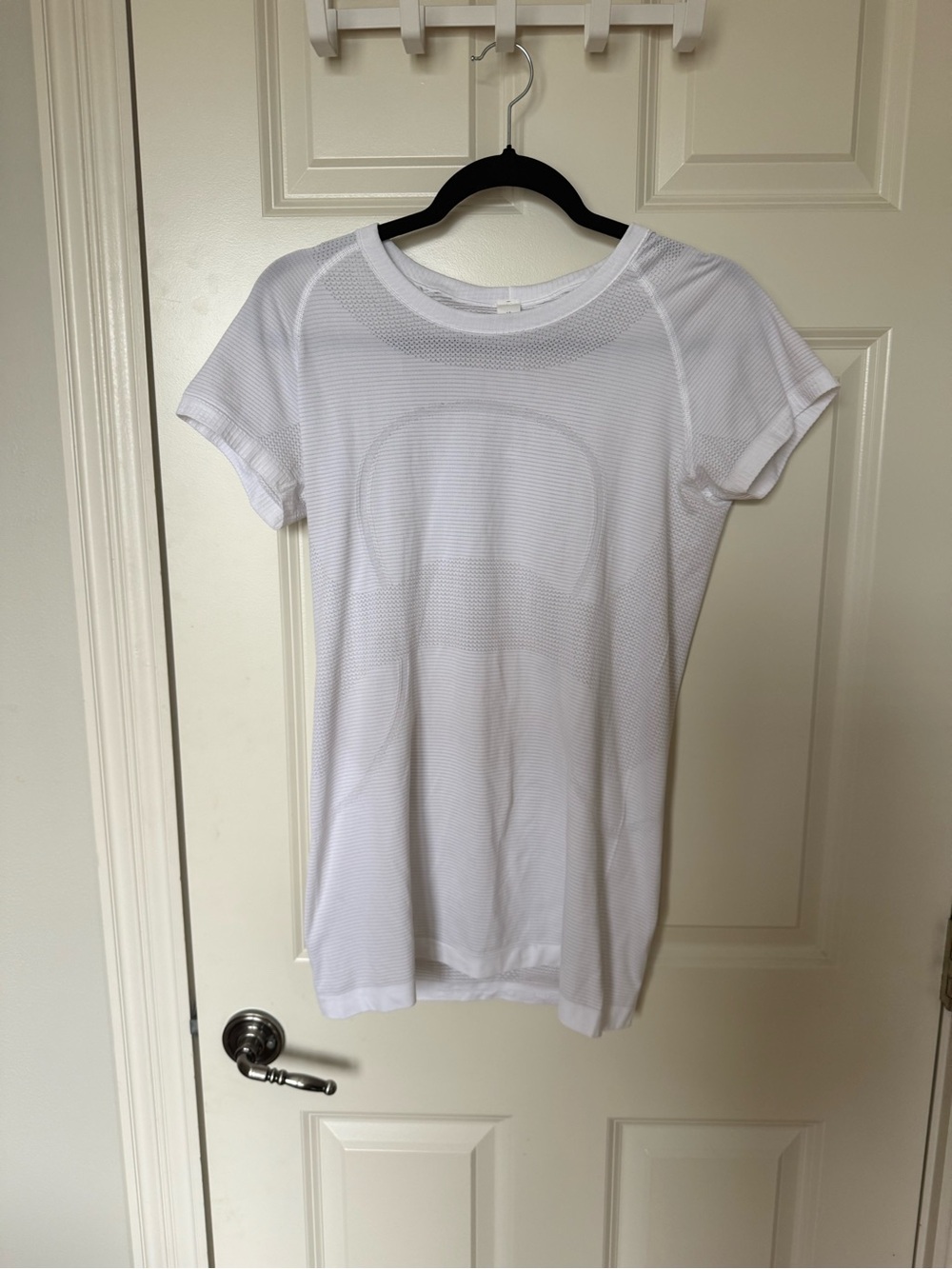 Lululemon Swiftly Tech white short sleeve top size 10 - Picture 2 of 6